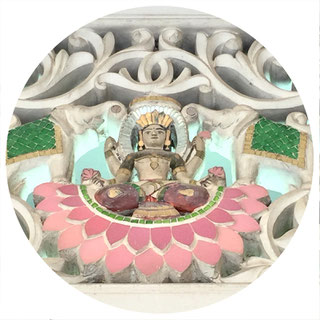 Taj Mahal Day Trip to the Wonder of the World